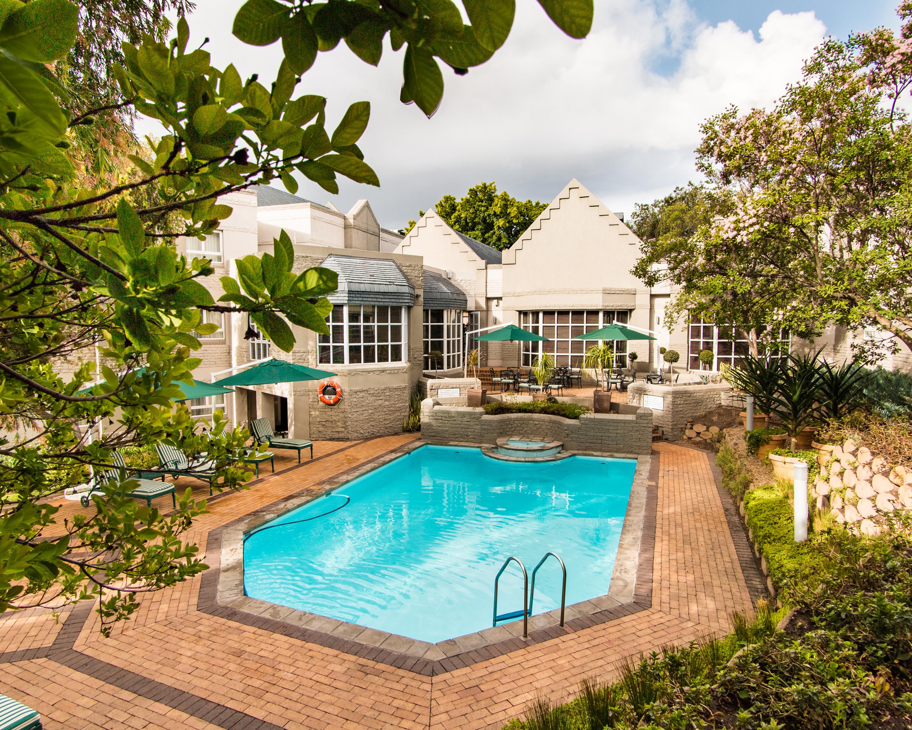 City Lodge Hotel Pinelands Cape Town Exterior photo